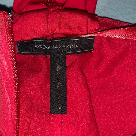 BCBG MAXAZRIA Cherry Red one-shoulder formal gown - Picture 4 of 9